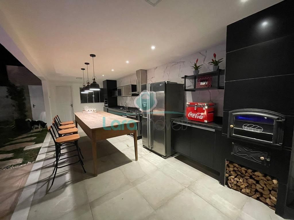 Casa à venda com 4 quartos, 4 suítes, 3 vagas e 600m² no Extensão do Bosque, Rio das Ostras (RJ) — foto 21 de 30