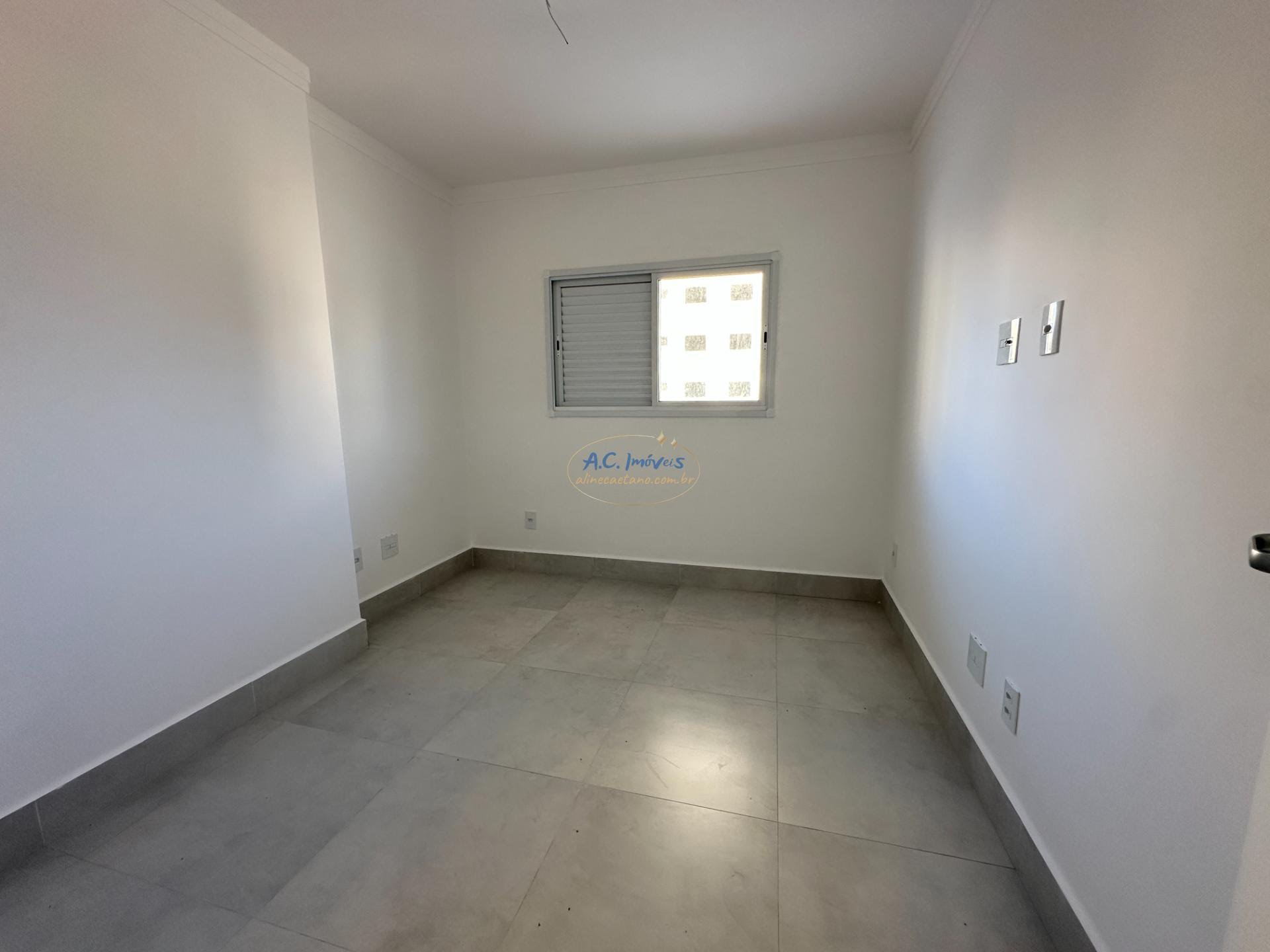 Apartamento à venda com 2 quartos, 1 suíte, 2 vagas e 120m² no Guilhermina, Praia Grande (SP) — foto 11 de 16
