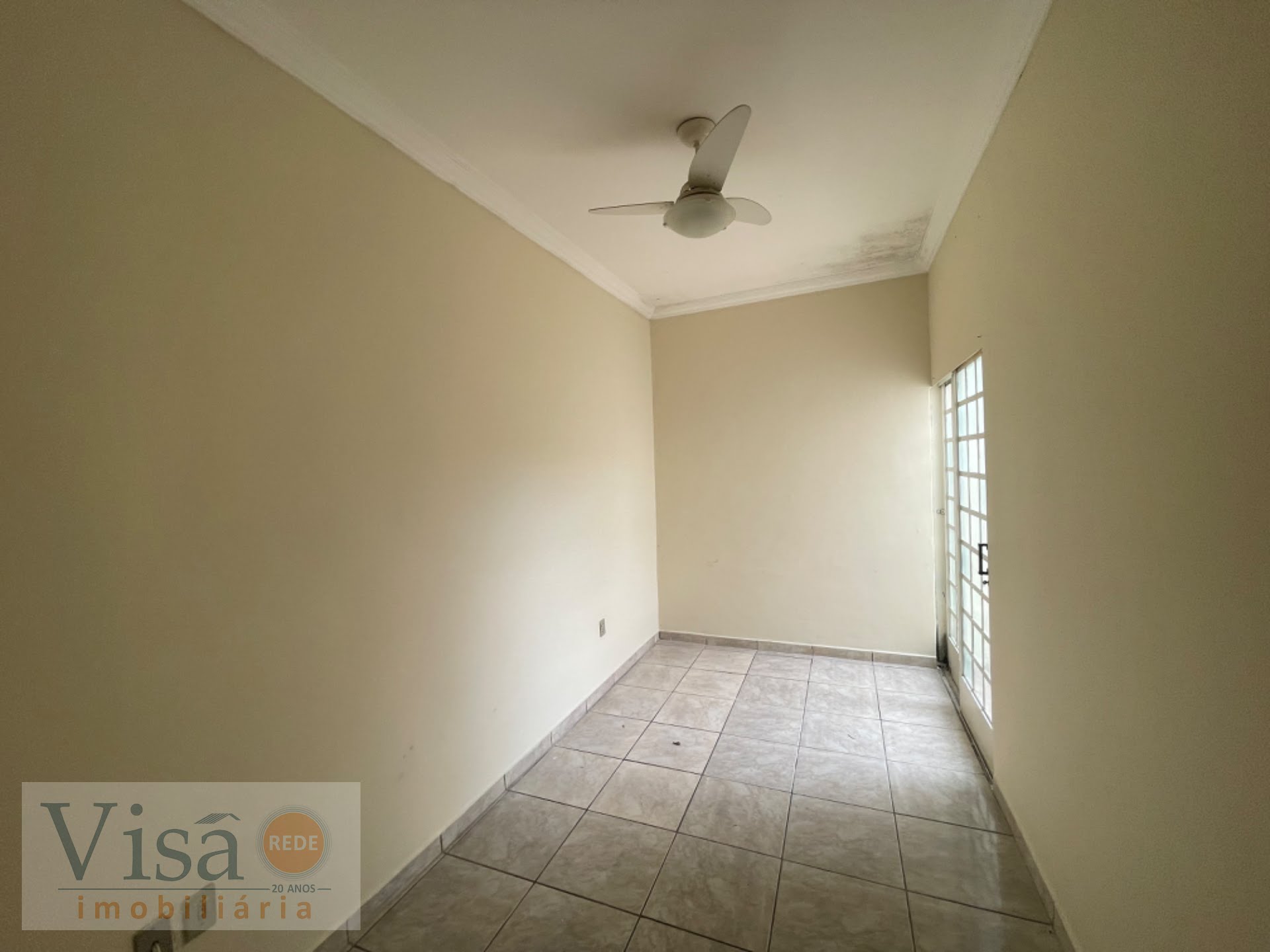 Casa à venda com 3 quartos, 1 suíte, 3 vagas e 180m² no Santana, Paracatu (MG) — foto 8 de 22