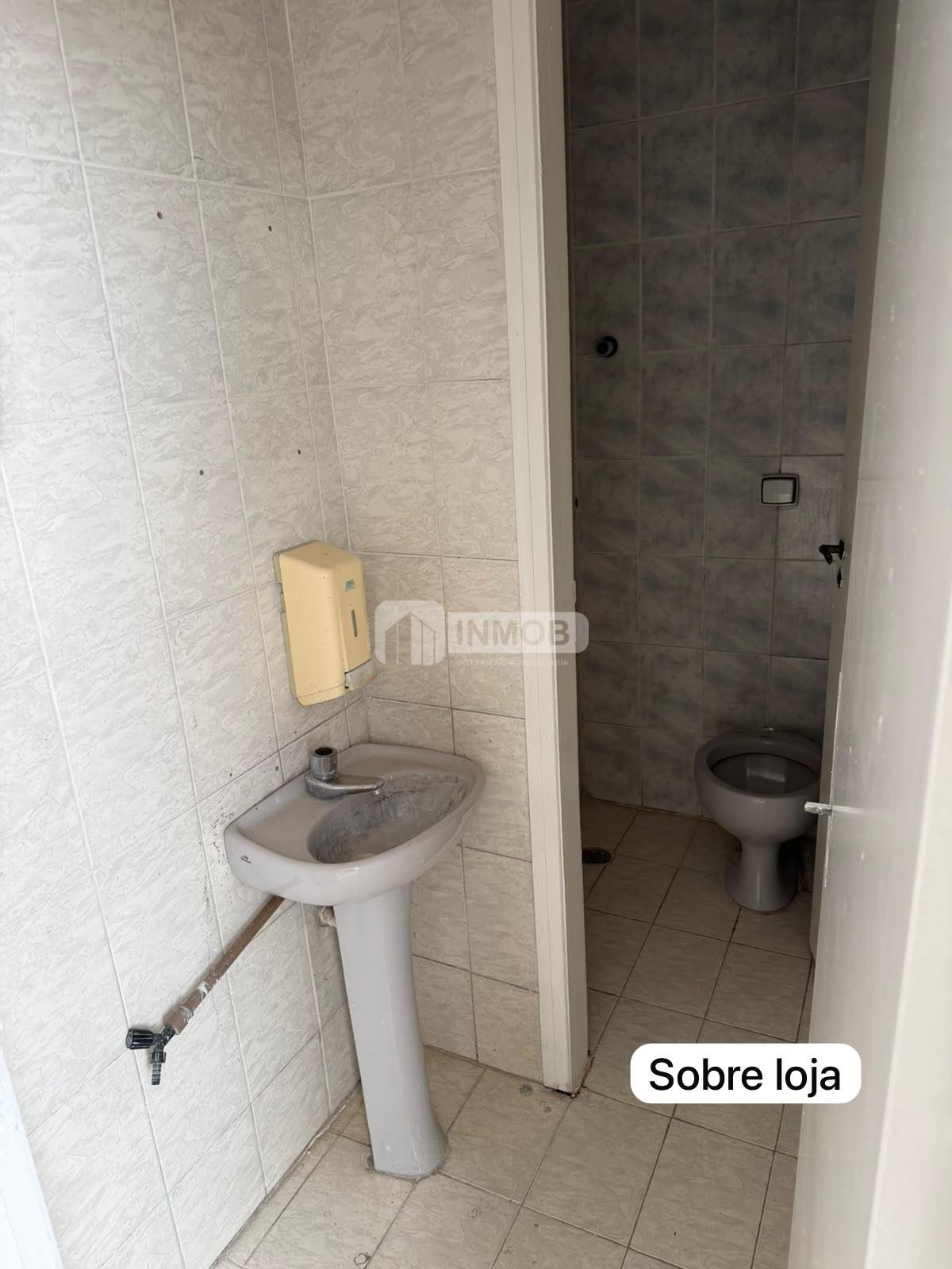 Comercial para alugar com 4 banheiros e 350m² no Centro, Taubaté (SP) — foto 16 de 19