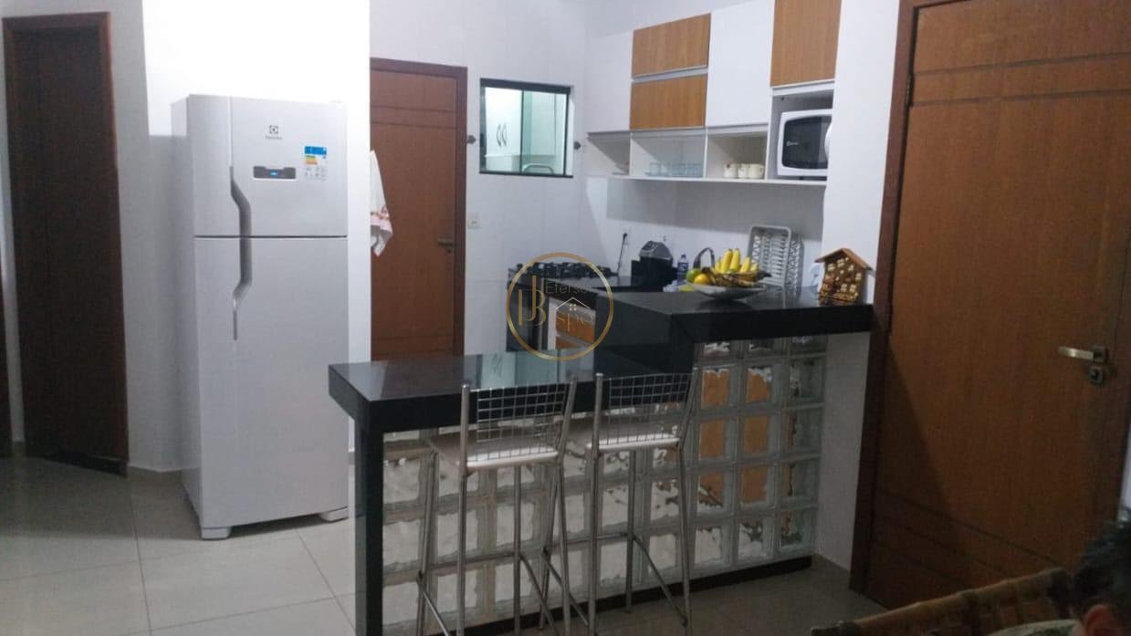 Apartamento à venda com 3 quartos, 2 banheiros, 1 vaga e 90m² no Praia de Taperapuã, Porto Seguro — foto principal
