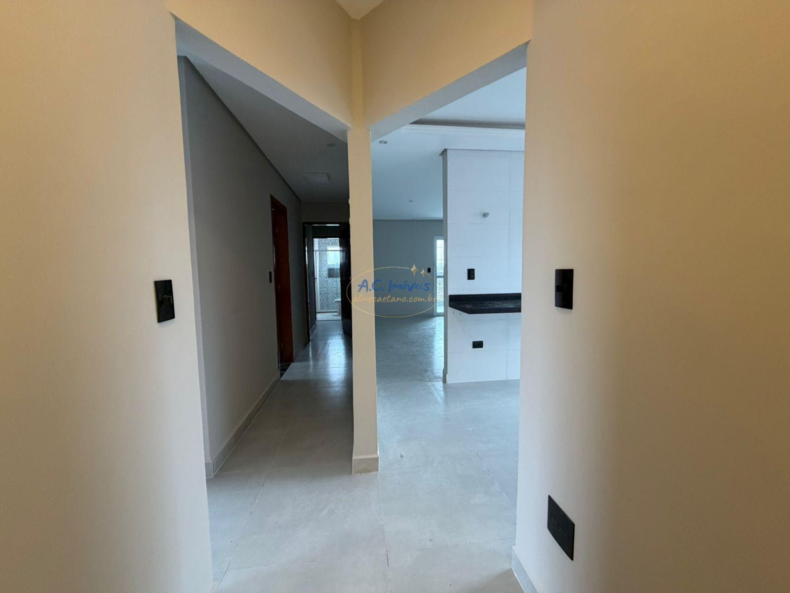 Casa à venda com 3 quartos, 1 suíte, 1 vaga e 112m² no Vila Caiçara, Praia Grande (SP) — foto 3 de 19