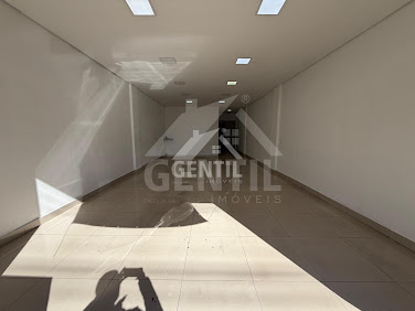 Salão Comercial de 60m² na Av. Tenente Marques - Polvilho