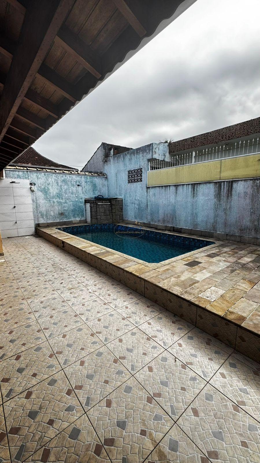 Casa à venda com 3 quartos, 1 suíte, 4 vagas e 180m² no Vila Caiçara, Praia Grande (SP) — foto 9 de 27