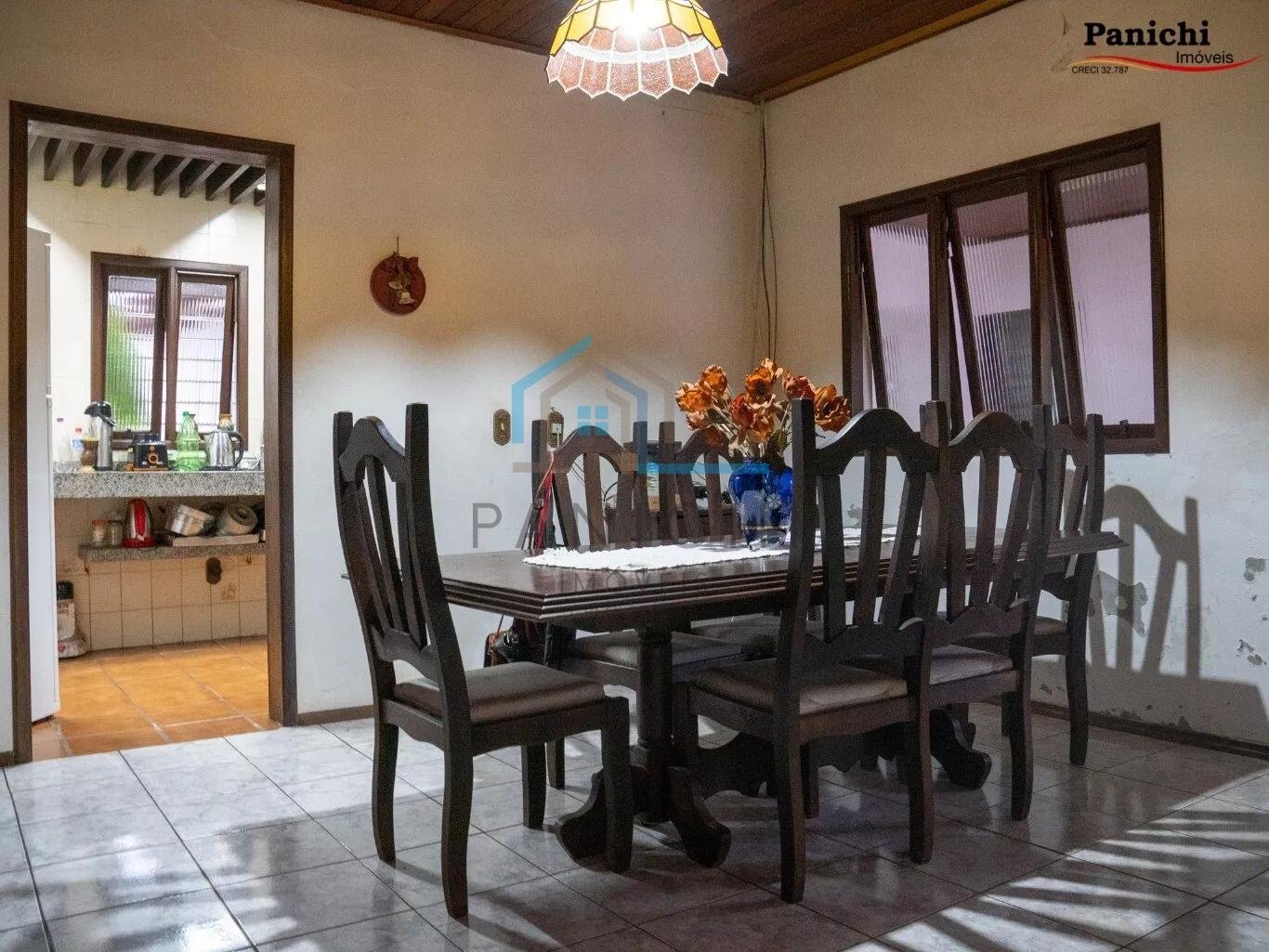 Casa para alugar com 5 quartos, 1 suíte, 3 vagas e 250m² no Centro, Ijuí (RS) — foto 18 de 18