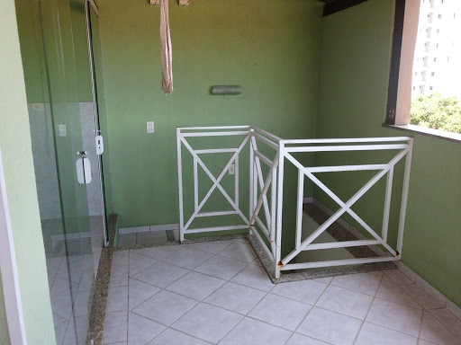 Área de serviço fechada em vidros