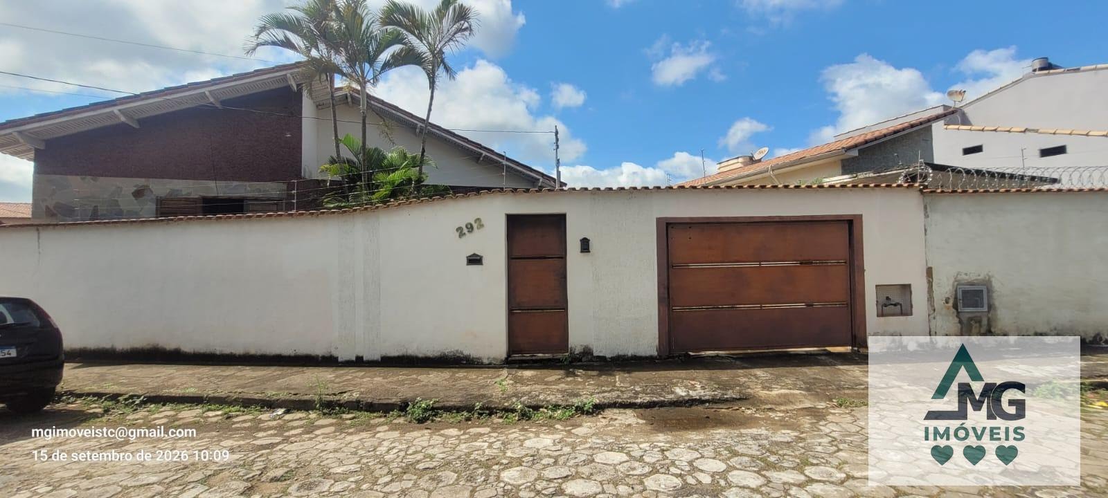 Casa para alugar com 3 quartos, 2 banheiros, 4 vagas e 229m² no Jardim Santa Tereza, Três Corações — foto principal