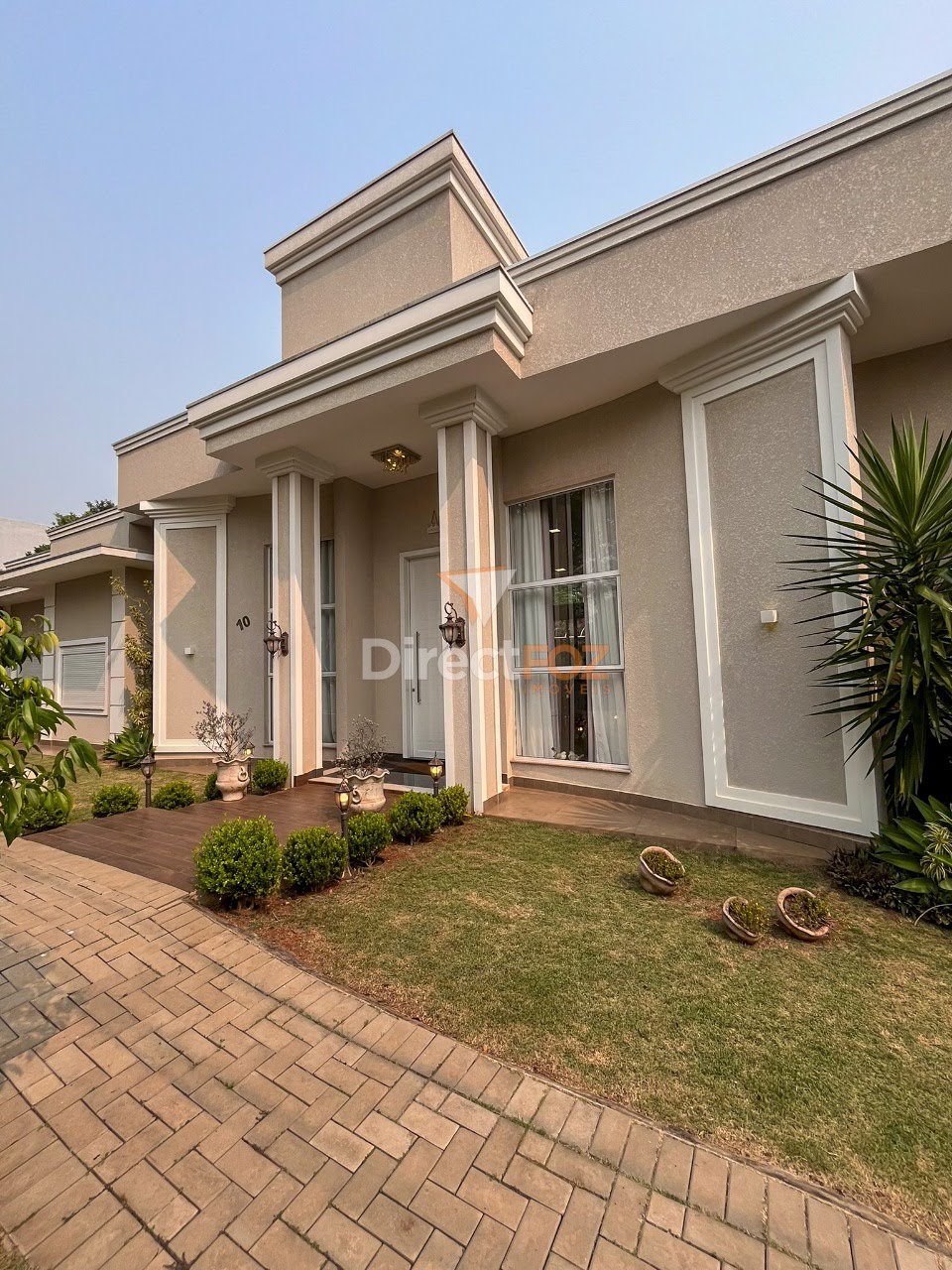 Casa Neoclássica de Alto Padrão Mobiliada a venda no Condomínio Serenologia - Foz do Iguaçu/PR