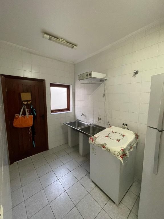 Casa à venda com 3 quartos, 3 suítes, 8 vagas e 570m² no Condominio Arujazinho I II III, Arujá (SP) — foto 28 de 30