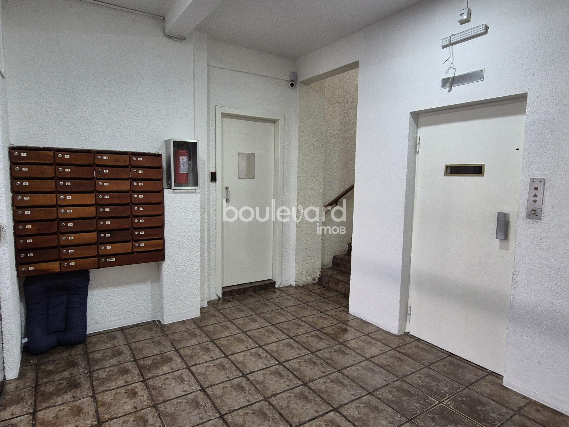 Apartamento à venda com 2 quartos, 1 banheiro, 1 vaga e 61m² no Barreiros, São José (SC) — foto 13 de 18