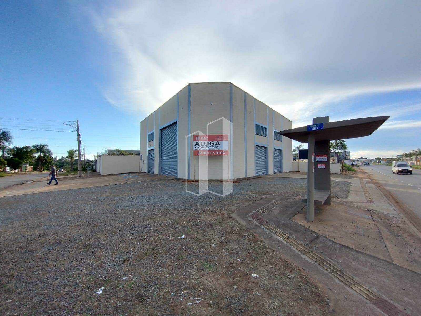Comercial para alugar com 2 banheiros, 10 vagas e 487m² no Jardim Buriti Sereno, Aparecida de Goiânia — foto principal