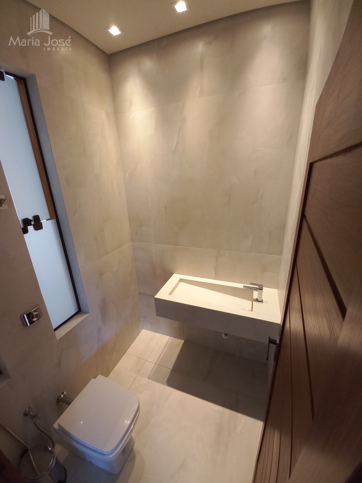Casa à venda com 3 quartos, 3 suítes, 4 vagas e 400m² no Condomínio Lagos do Moinho, Sete Lagoas (MG) — foto 12 de 30