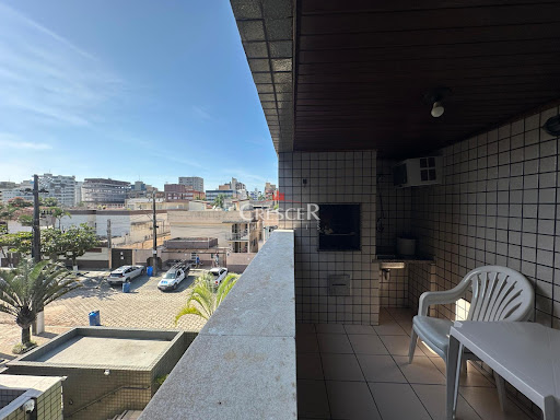 Apartamento à venda com 03 quartos em Caiobá