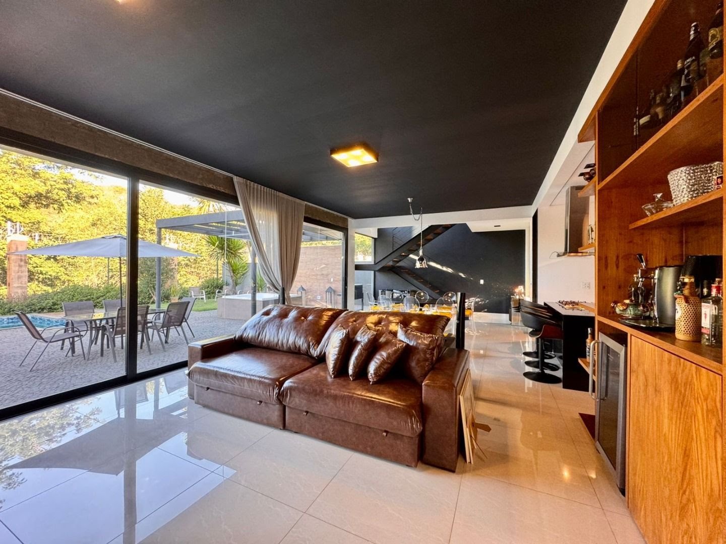 Casa para alugar com 3 quartos, 1 suíte, 8 vagas e 265m² no Condomínio Alphaville III, Ribeirão Preto (SP) — foto 10 de 30
