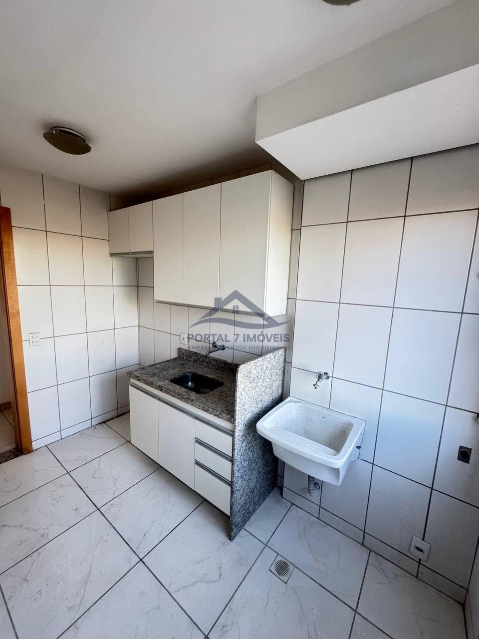 Apartamento à venda com 2 quartos, 1 banheiro, 1 vaga e 58m² no Vale das Palmeiras, Sete Lagoas (MG) — foto 8 de 10