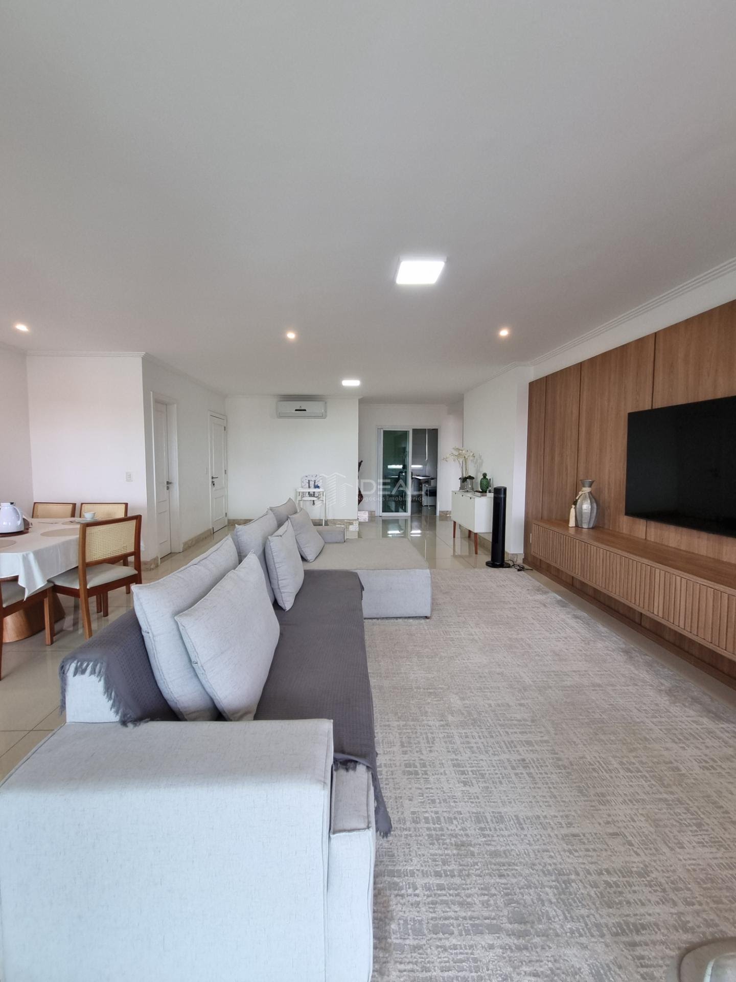 Apartamento à venda com 4 quartos, 3 suítes, 3 vagas e 160m² no Jardim Maria de Queiroz, Campos dos Goytacazes (RJ) — foto 3 de 30