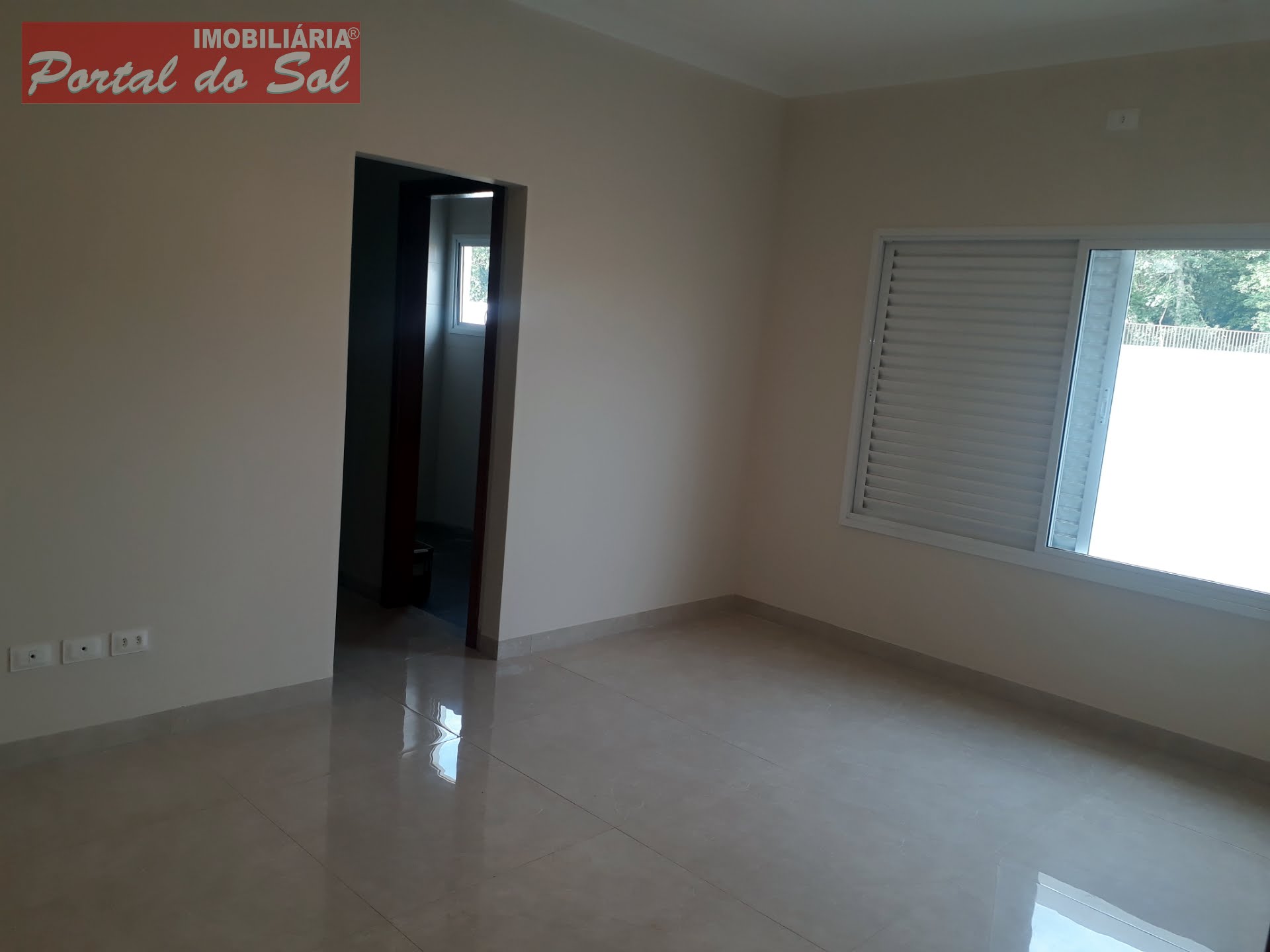 Casa à venda com 3 quartos, 1 suíte, 4 vagas e 199m² no Condominio Residencial Monte Sinai, Santo Antônio da Platina (PR) — foto 9 de 10