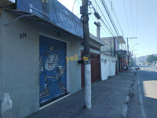 Casa Comercial em Parque Rodrigo Barreto - Arujá: 200m², 4 Banheiros, Venda por R$1.090.000
