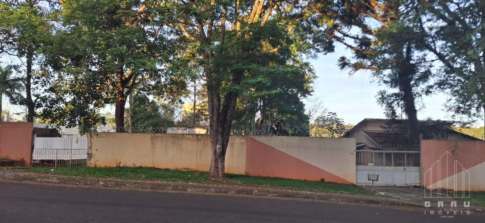 Terreno de 1.800metros no Centro  -  Foz do Iguaçu