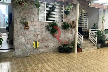 Casa/Sobrado em Vila Nivi, SP | 3 Dorms, 152m², R$670 mil