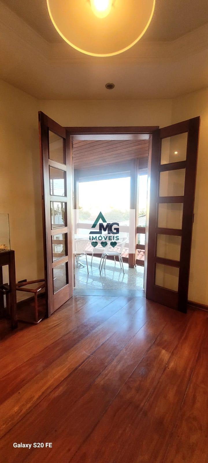 Casa à venda com 4 quartos, 1 suíte, 3 vagas e 424m² no Chácara das Rosas, Três Corações (MG) — foto 11 de 30