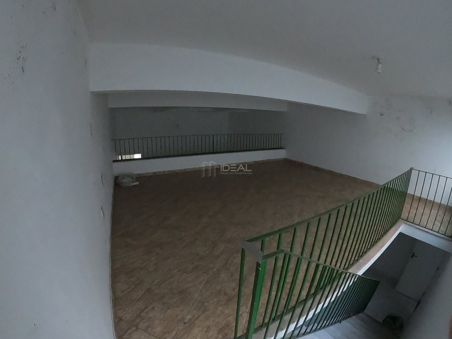 Prédio inteiro para venda ou locação no Centro - Campos dos Goytacazes, RJ
