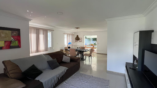 Casa 3 Dormitórios à Venda em Village 2, Porto Seguro – 164m²