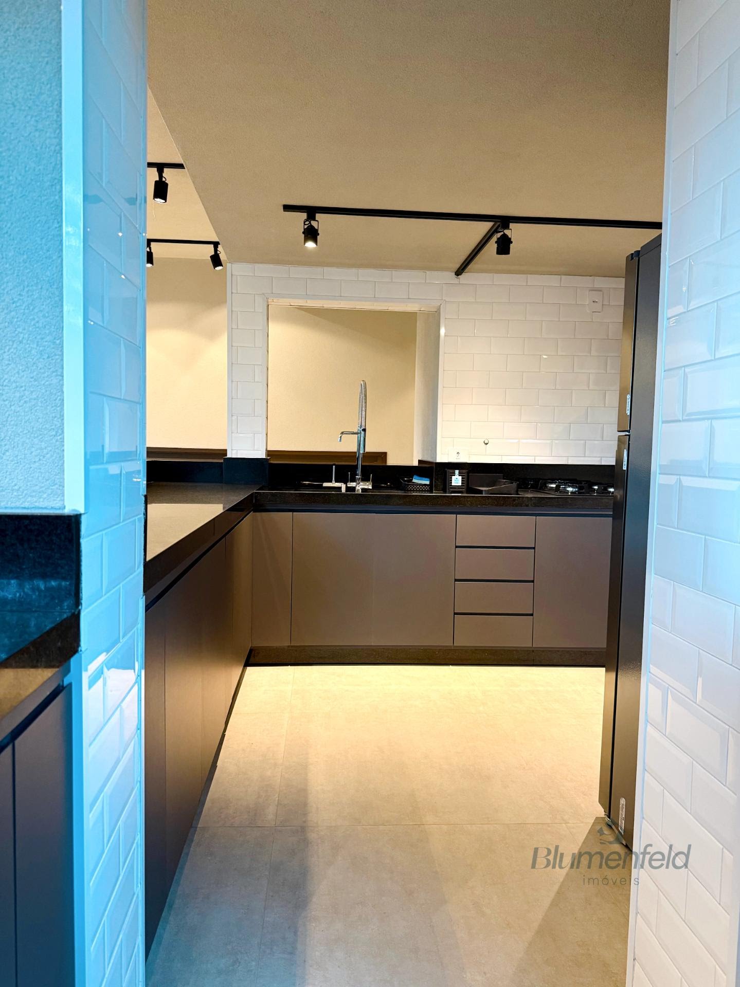 Casa à venda com 3 quartos, 4 suítes, 2 vagas e 400m² no Condomínio Country Club, Arujá (SP) — foto 7 de 30