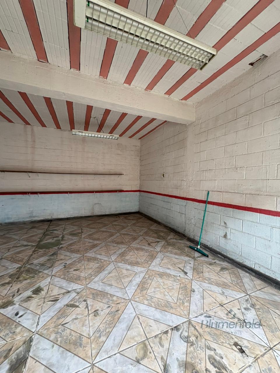 Casa à venda com 4 quartos, 1 suíte, 6 vagas e 200m² no Nova Arujá, Arujá (SP) — foto 23 de 23