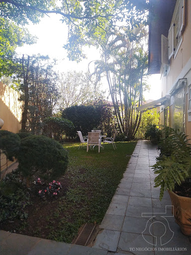 Casa no Condomínio Vila Panamericana, Jardim Rosa Maria - SP