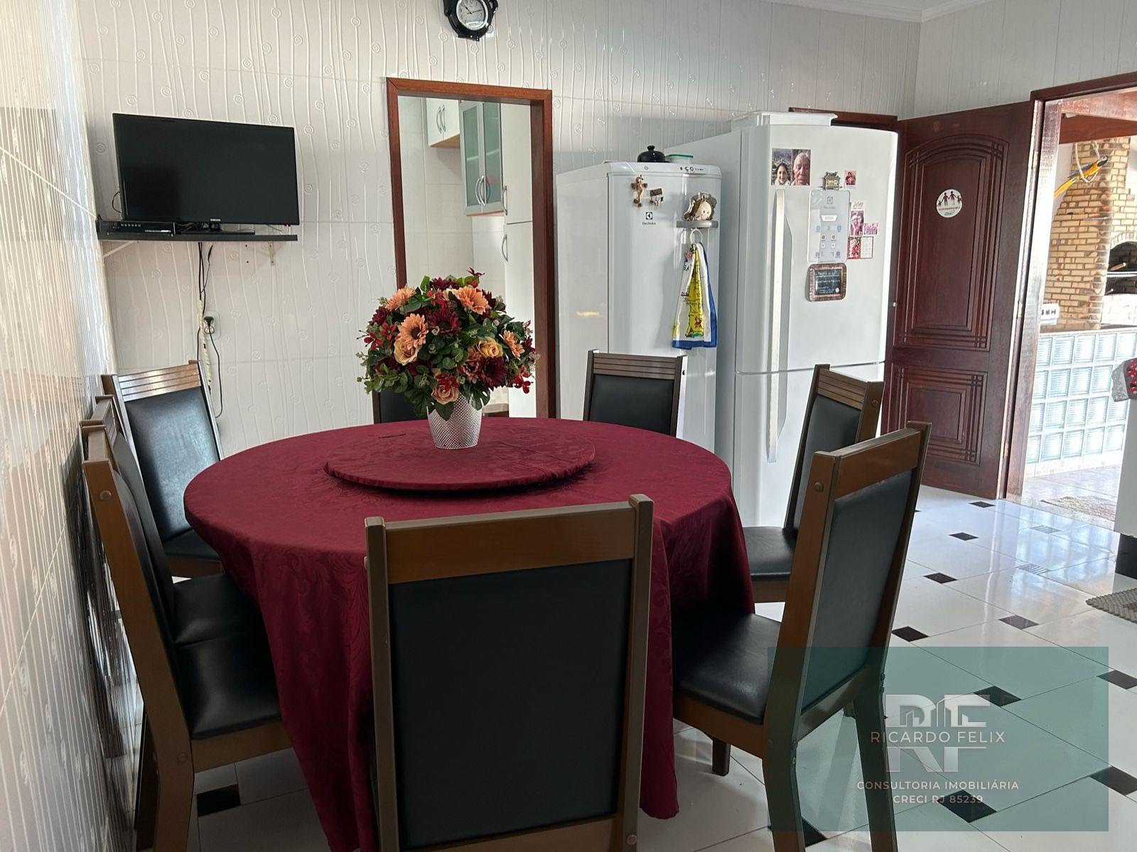 Casa à venda com 3 quartos, 3 suítes, 2 vagas e 360m² no Jardim Bela Vista, Rio das Ostras (RJ) — foto 11 de 30