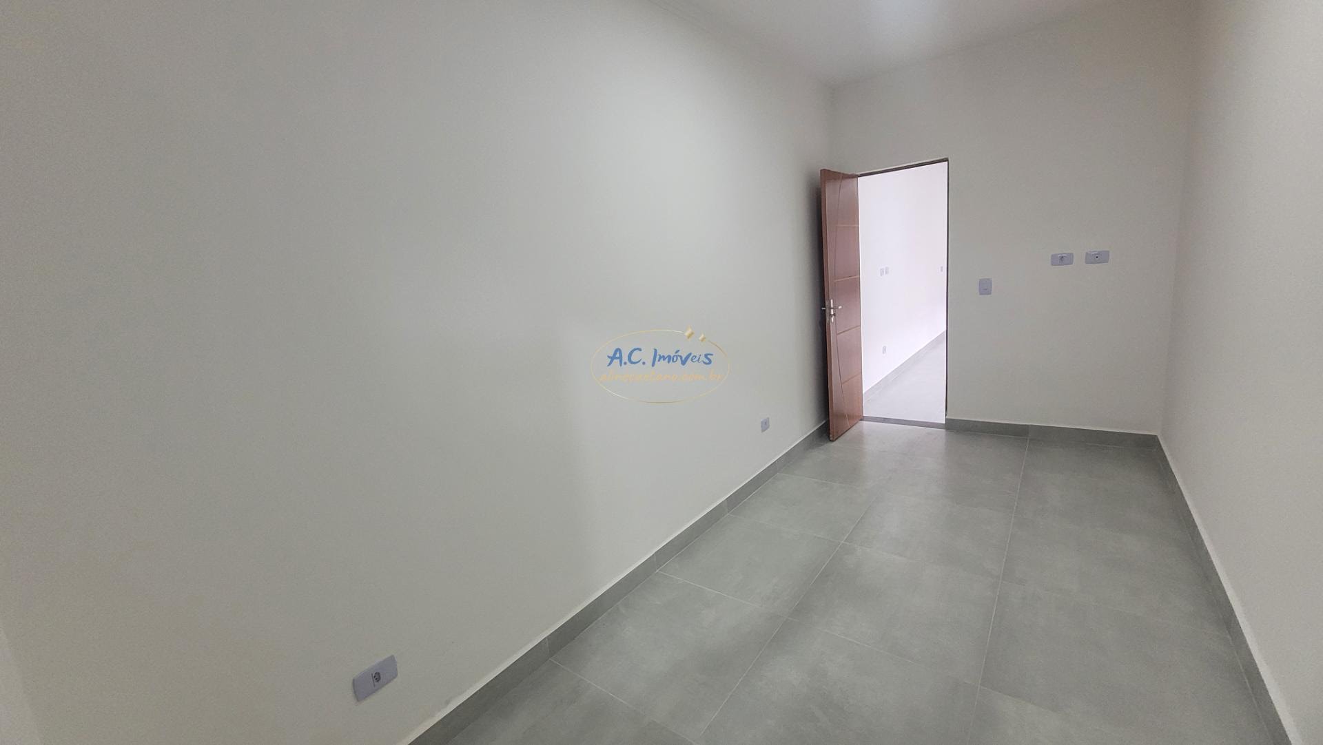 Casa à venda com 2 quartos, 1 suíte, 2 vagas e 80m² no Vila Tupi, Praia Grande (SP) — foto 4 de 27