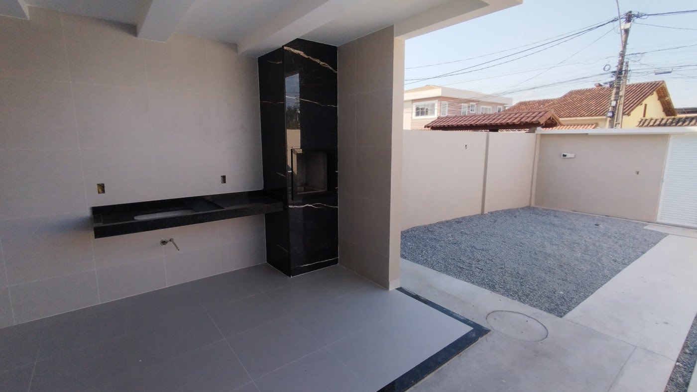Casa à venda com 3 quartos, 1 suíte, 2 vagas e 210m² no Ouro Verde, Rio das Ostras (RJ) — foto 21 de 26