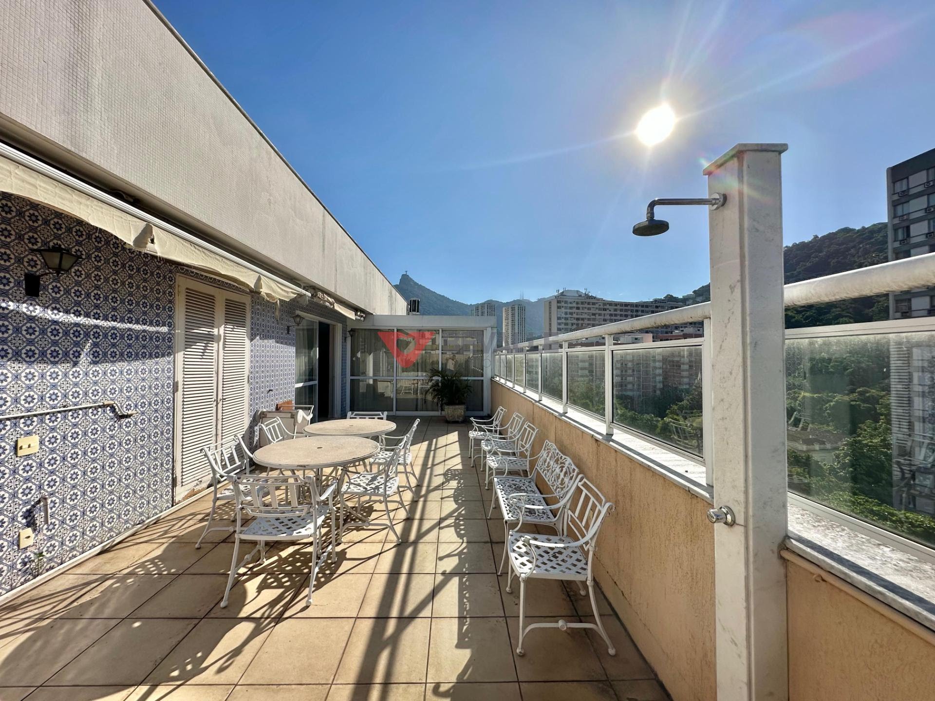 Cobertura à venda com 5 quartos, 3 suítes, 3 vagas e 300m² no Laranjeiras, Rio de Janeiro (RJ) — foto 16 de 30