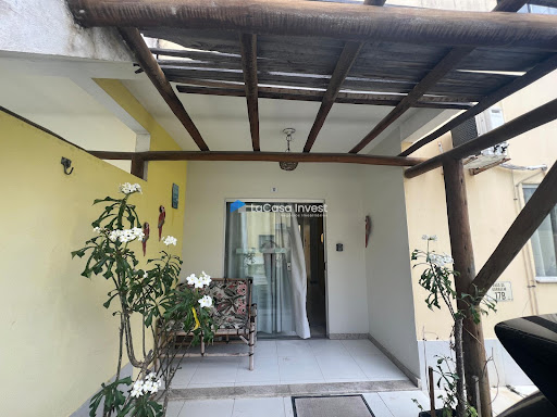 Apartamento 2 Dormitórios em Coroa Vermelha à Venda