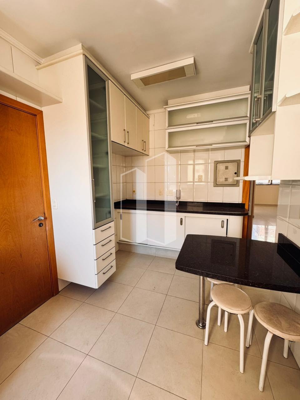Apartamento à venda com 3 quartos, 3 suítes, 2 vagas e 140m² no Setor Bueno, Goiânia (GO) — foto 15 de 22