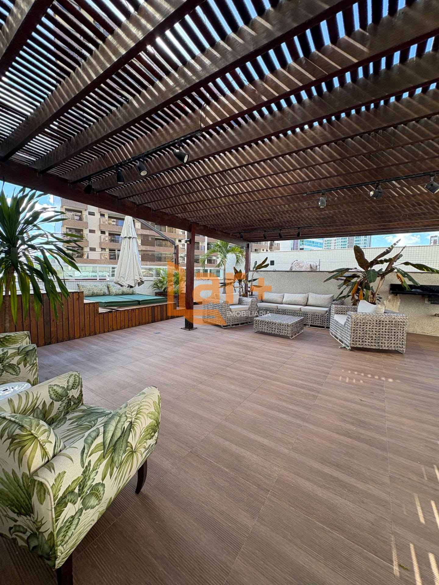 Apartamento à venda com 3 quartos, 1 suíte, 3 vagas e 236m² no Jardins, Aracaju (SE) — foto 8 de 14