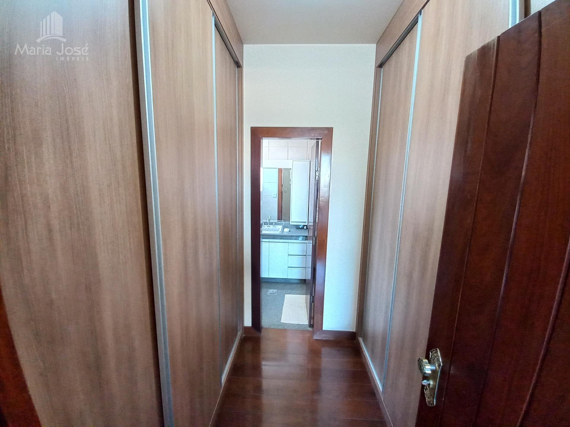 Casa à venda com 4 quartos, 2 suítes, 4 vagas e 360m² no Jardim Arizona, Sete Lagoas (MG) — foto 27 de 30
