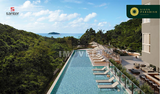 Piscina com borda infinita