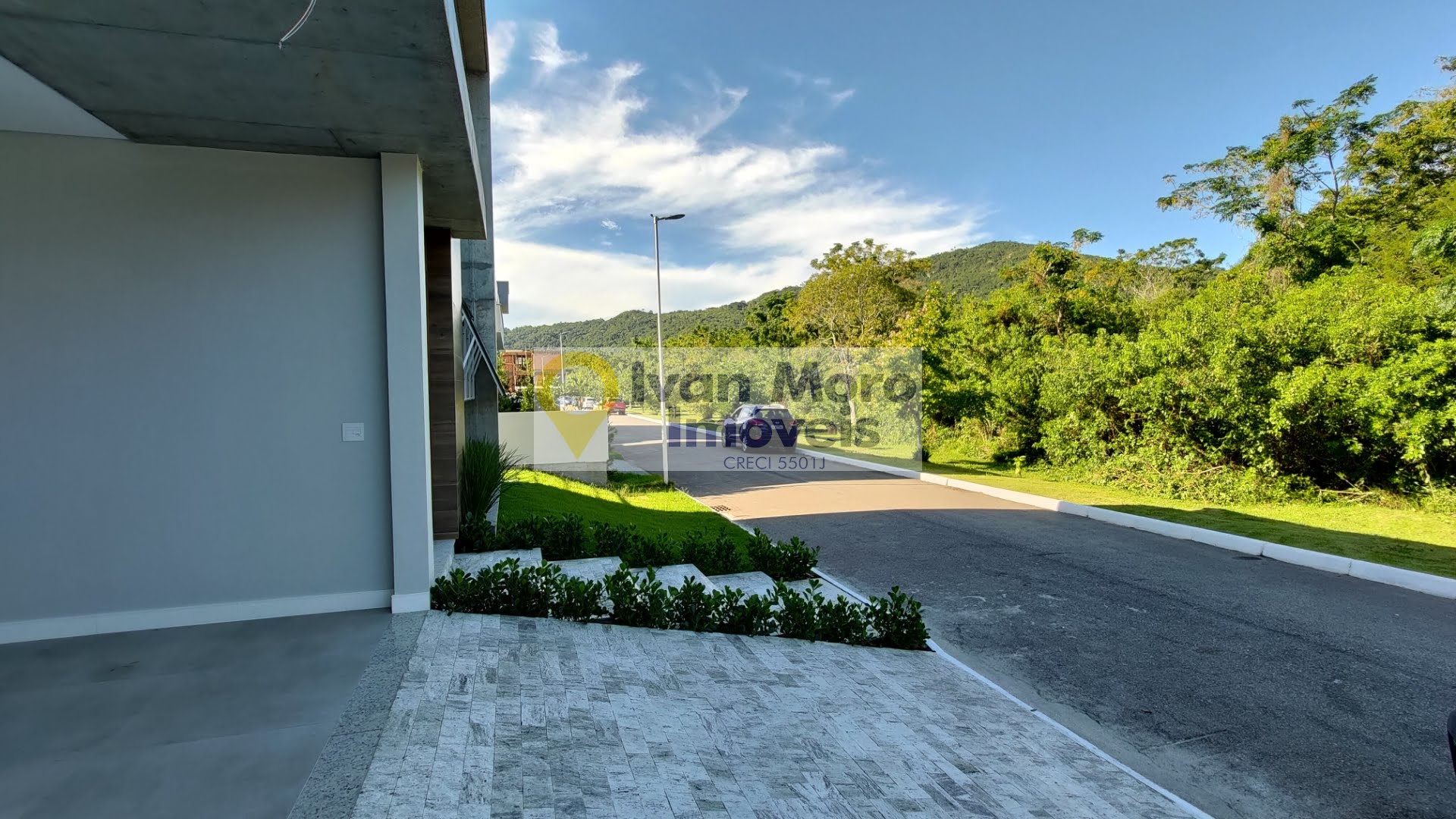 Casa à venda com 3 quartos, 3 suítes, 2 vagas e 269m² no Cachoeira do Bom Jesus, Florianópolis (SC) — foto 3 de 30