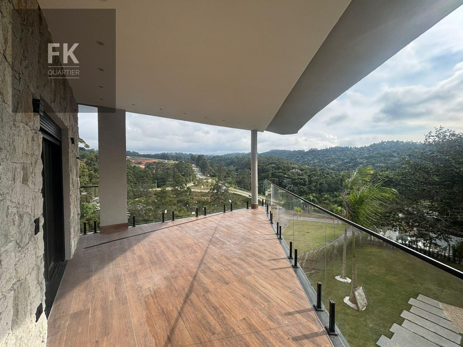 Casa à venda com 4 quartos, 4 suítes, 4 vagas e 424m² no Cidade Tamboré, Santana de Parnaíba (SP) — foto 21 de 22