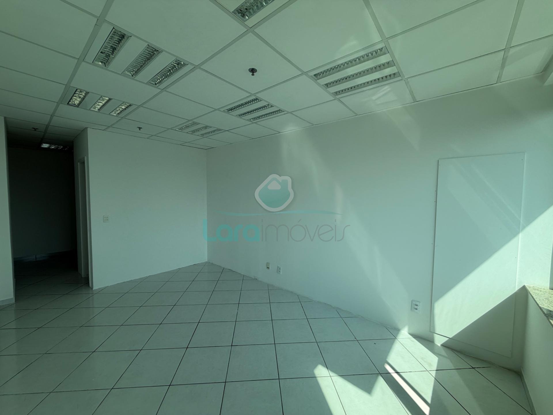 Comercial para alugar com 1 banheiro, 1 vaga e 27m² no Imbetiba, Macaé (RJ) — foto 11 de 15