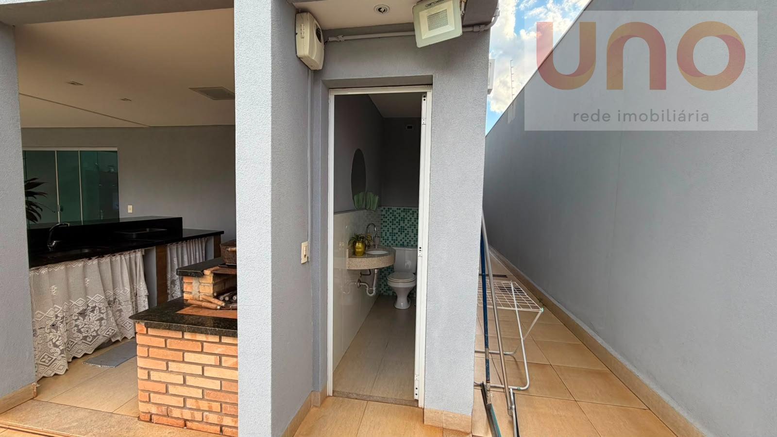 Casa à venda com 5 quartos, 2 suítes, 4 vagas e 240m² no Monte Castelo, Campo Grande (MS) — foto 14 de 29