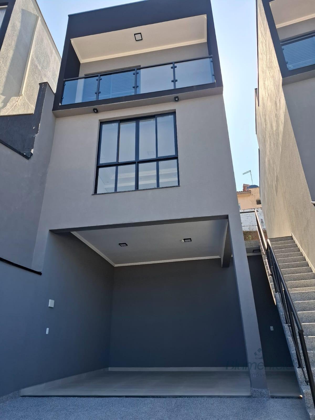 Casa à venda com 3 quartos, 4 banheiros, 4 vagas e 168m² no Parque Nossa Senhora do Carmo, Arujá — foto principal
