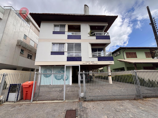 Apartamento em Jurere  -  Florianópolis