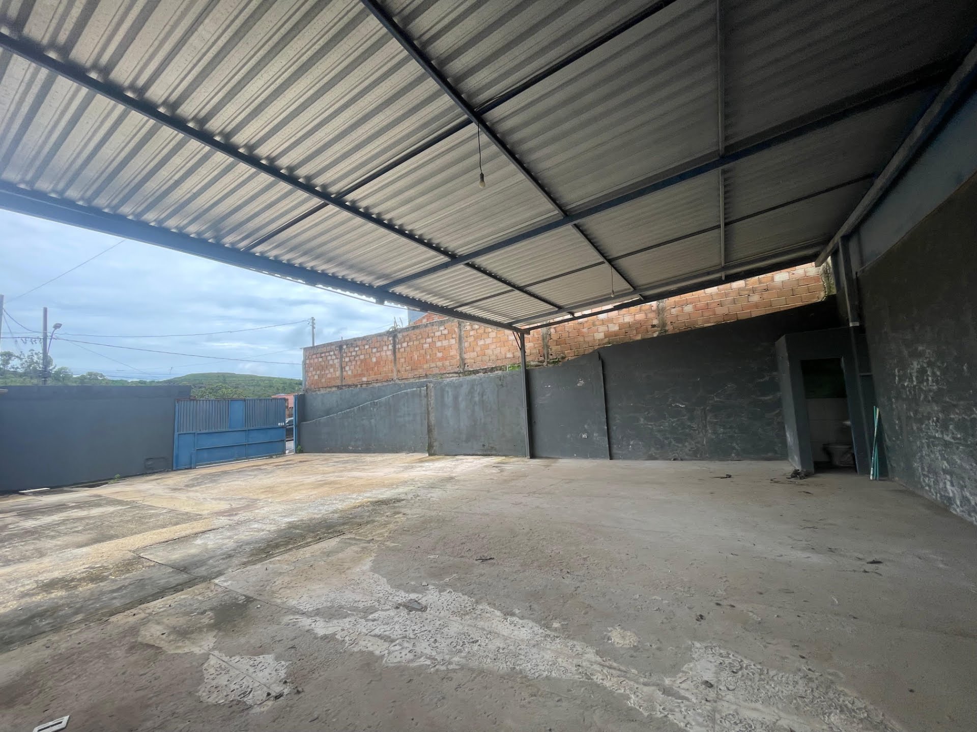 Comercial para alugar com 1 banheiro e 304m² no Bela Vista II, Paracatu (MG) — foto 2 de 9