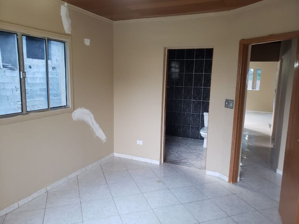 Casa à venda com 4 quartos, 1 suíte e 230m² no Condomínio Country Club, Arujá (SP) — foto 10 de 18
