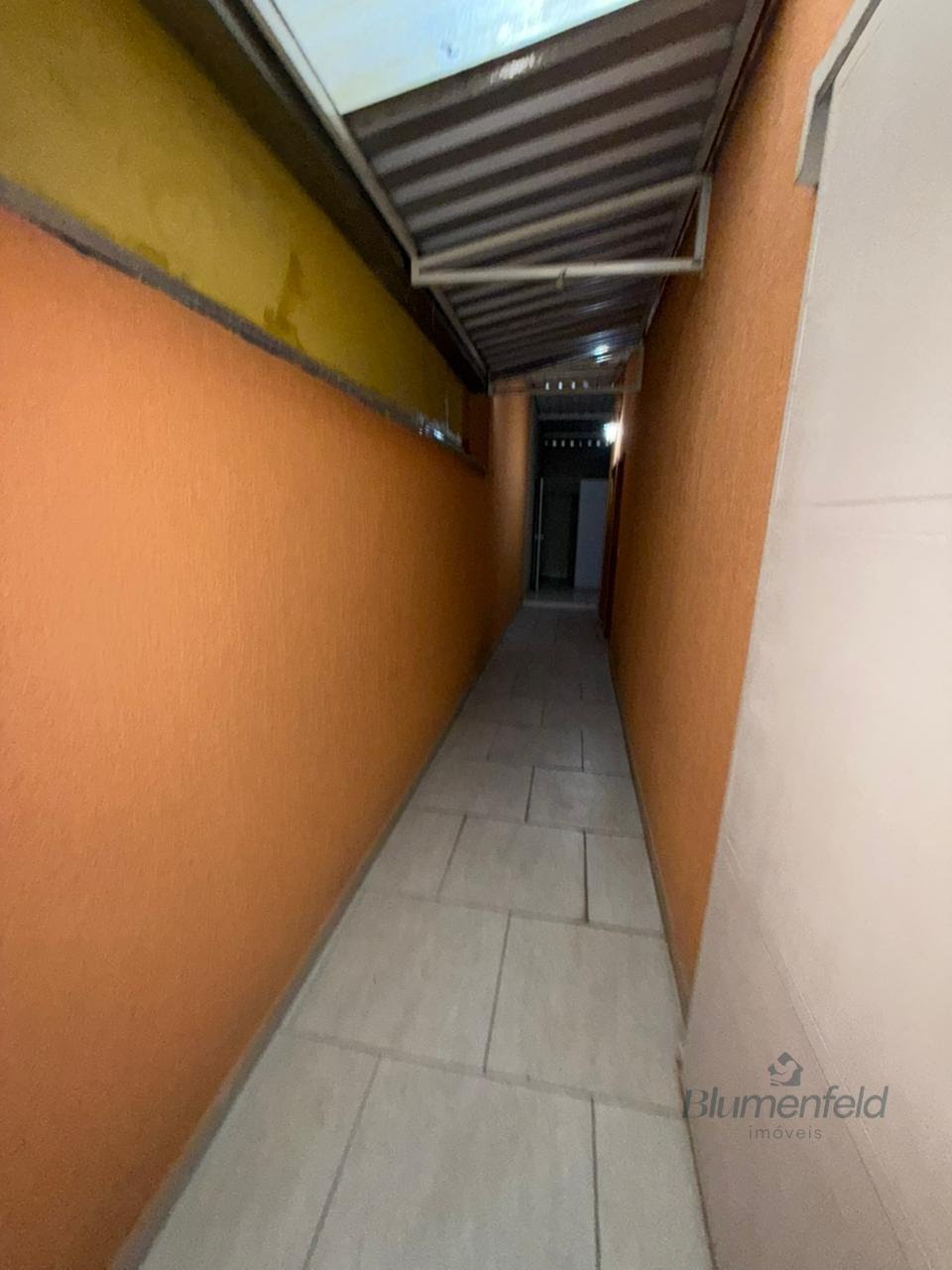 Comercial para alugar com 3 banheiros no Parque Rodrigo Barreto, Arujá (SP) — foto 8 de 16