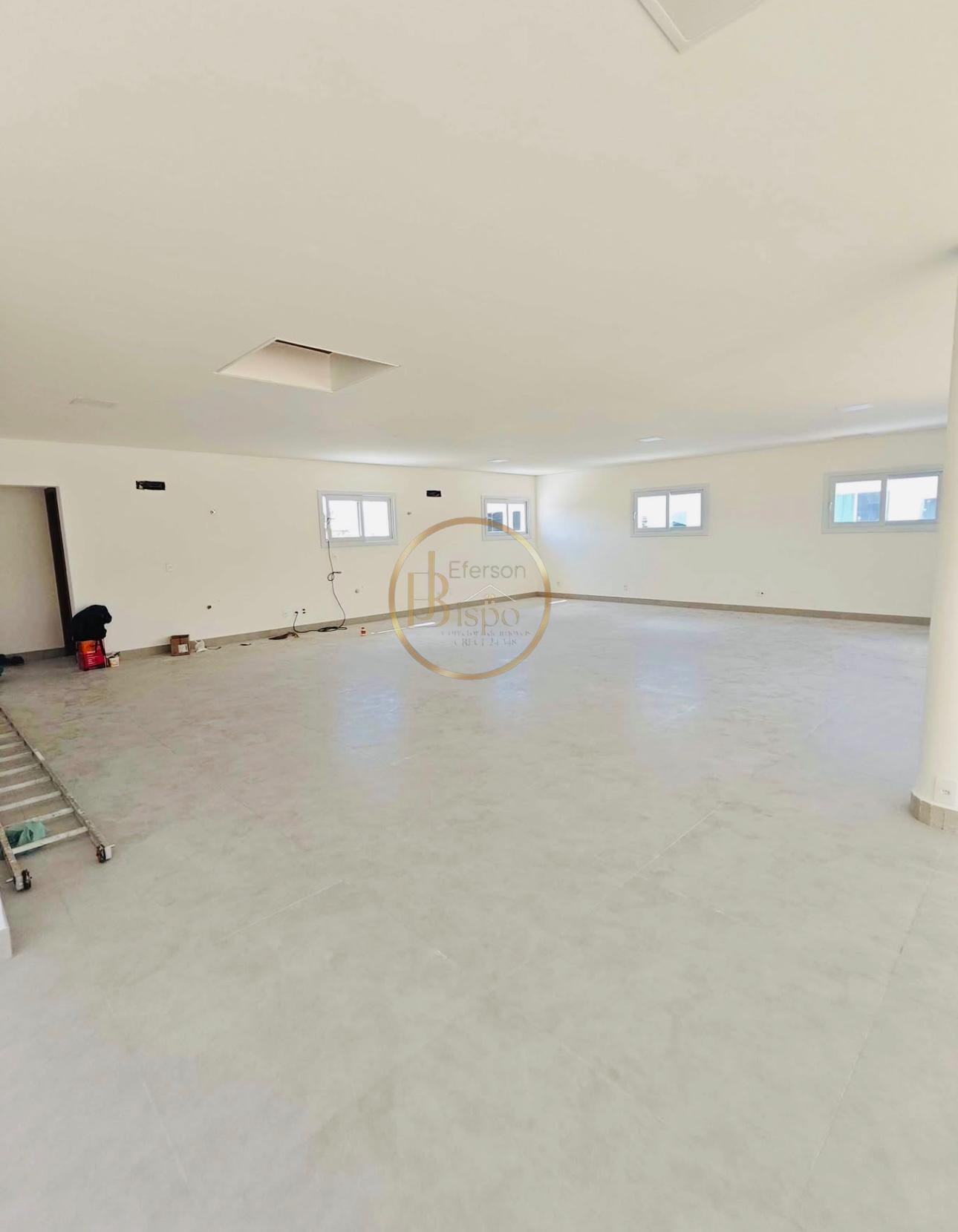 Comercial para alugar com 135m² no Praia de Taperapuã, Porto Seguro (BA) — foto 2 de 6