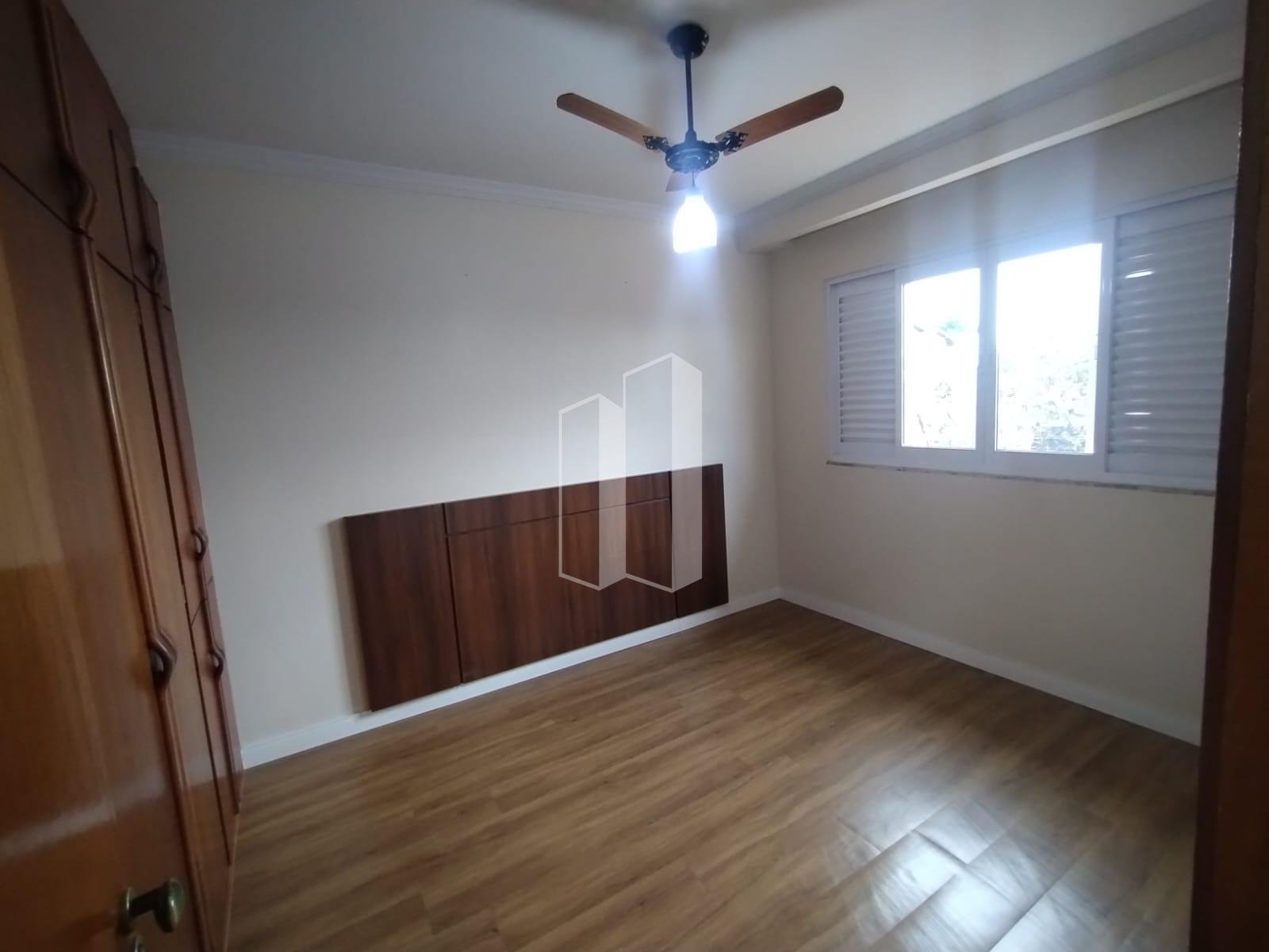 Casa para alugar com 4 quartos, 1 suíte, 2 vagas e 200m² no Parque Anhanguera, Goiânia (GO) — foto 23 de 30